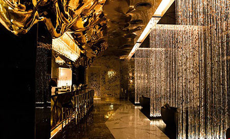 رستورانی طلاکوب در برج العرب جمیرا در دبی که مشتریان خود را انتخاب می کند! (+تصاویر)